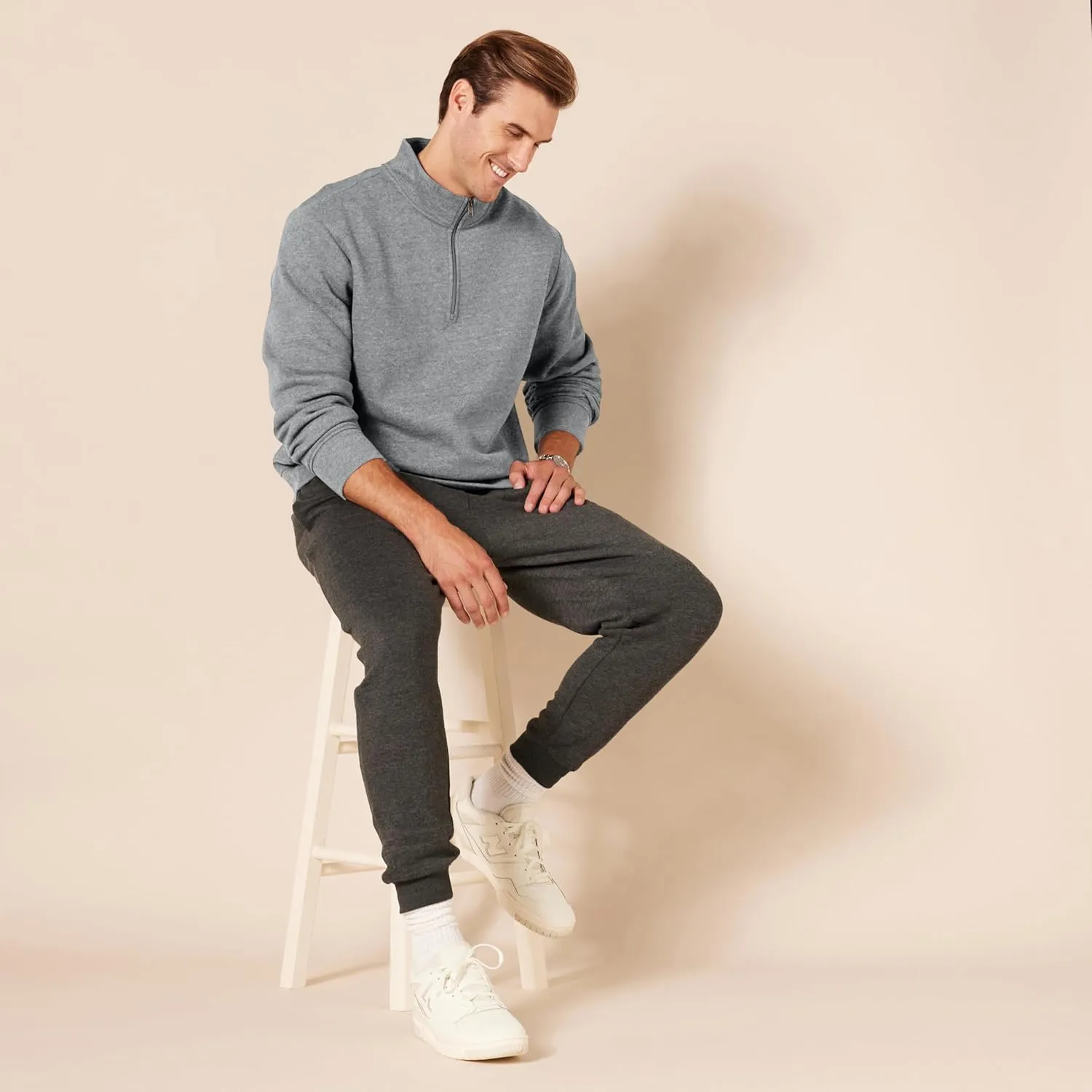 Amazon Essentials Men's Long-Sleeve Quarter-Zip Fleece Sweatshirt