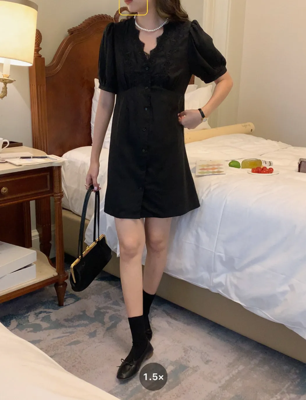[Korean Style] French Style Puff Sleeve Lace V-neck Short Dress