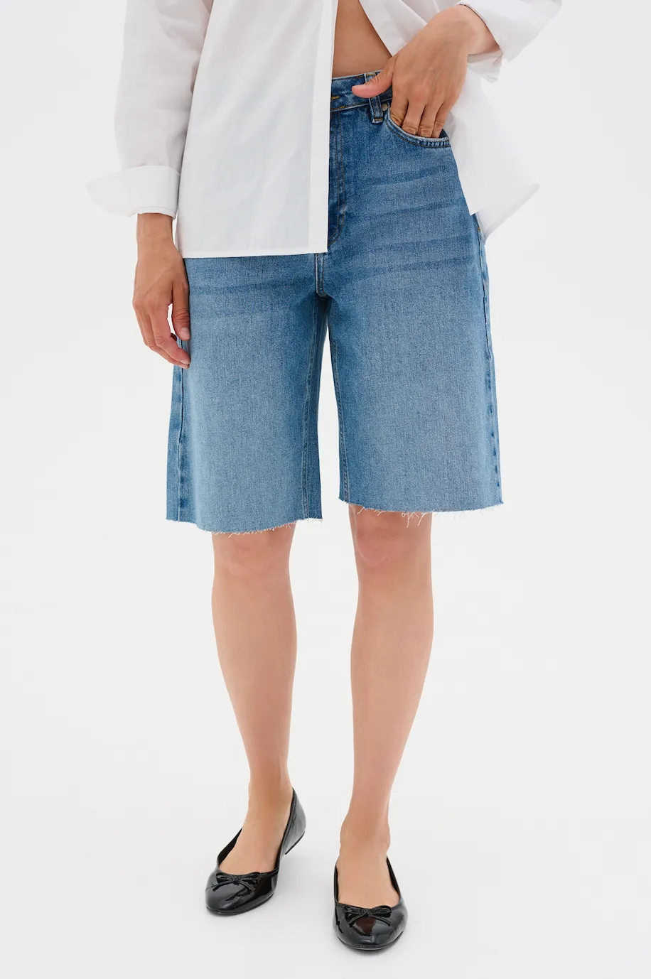 My Essential Wardrobe - Long shorts - Light blue - LouisMW 139