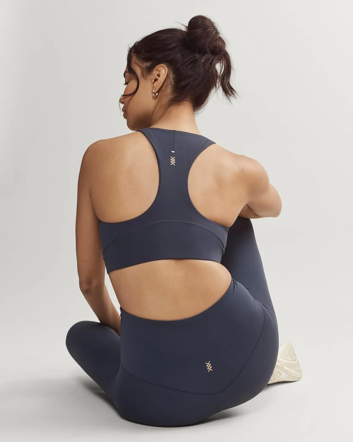 Rhone Sports Bras for Women - Revive Women's Sports Bra - High Support, 4-Way Stretch, Wirefree, Anti-Odor, Removable Cups