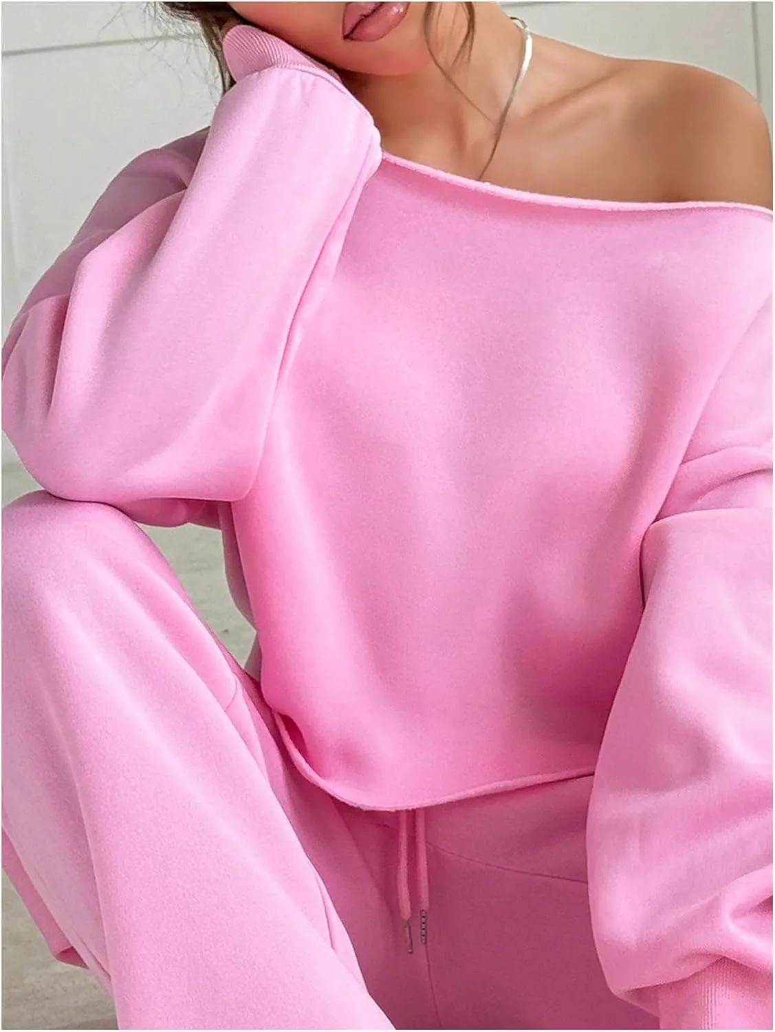 SOLY HUX Women's Sweatsuits Off The Shoulder Crop Top and Drawstring Long Pants 2 Piece Fall Outfits
