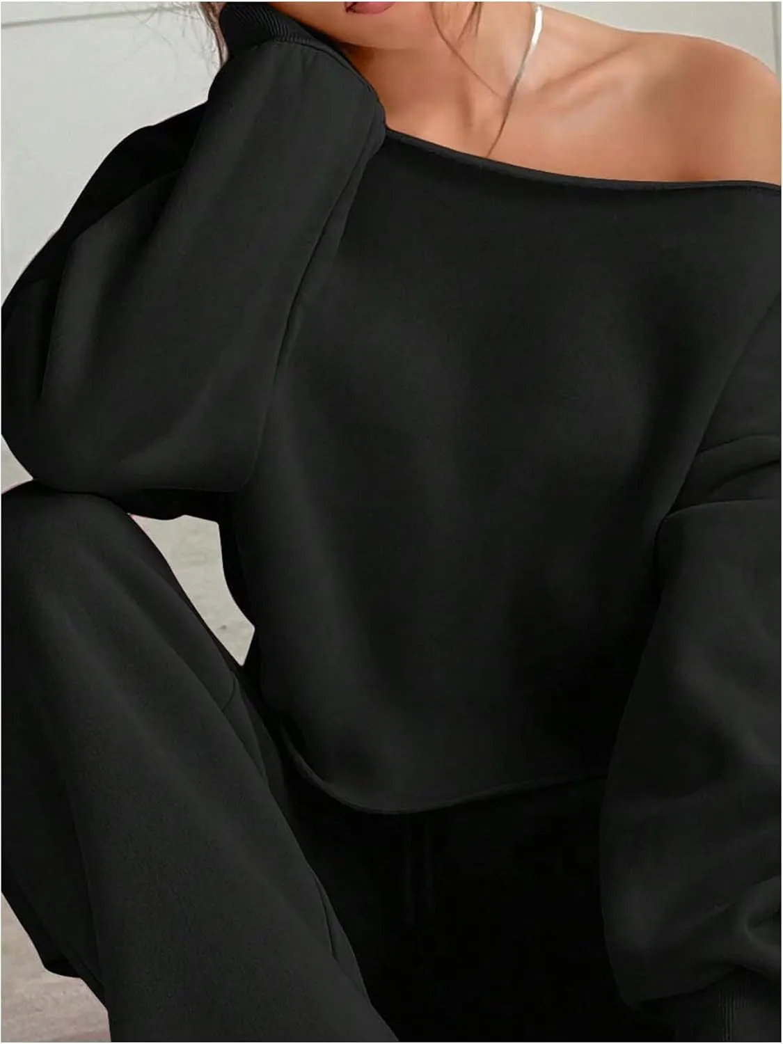 SOLY HUX Women's Sweatsuits Off The Shoulder Crop Top and Drawstring Long Pants 2 Piece Fall Outfits