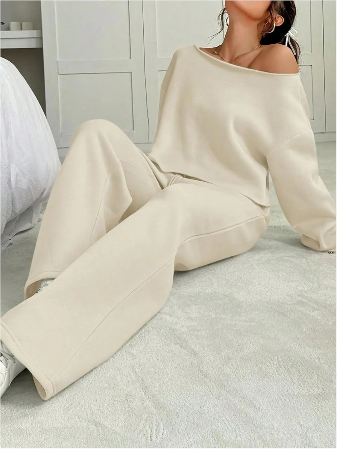SOLY HUX Women's Sweatsuits Off The Shoulder Crop Top and Drawstring Long Pants 2 Piece Fall Outfits