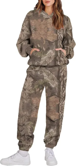 Sweatsuits for Women Set 2 Piece Camo Hoodie Long Sleeve Crewneck Camo Sweatshirt Wide Leg Sweatpants Fall Outfits