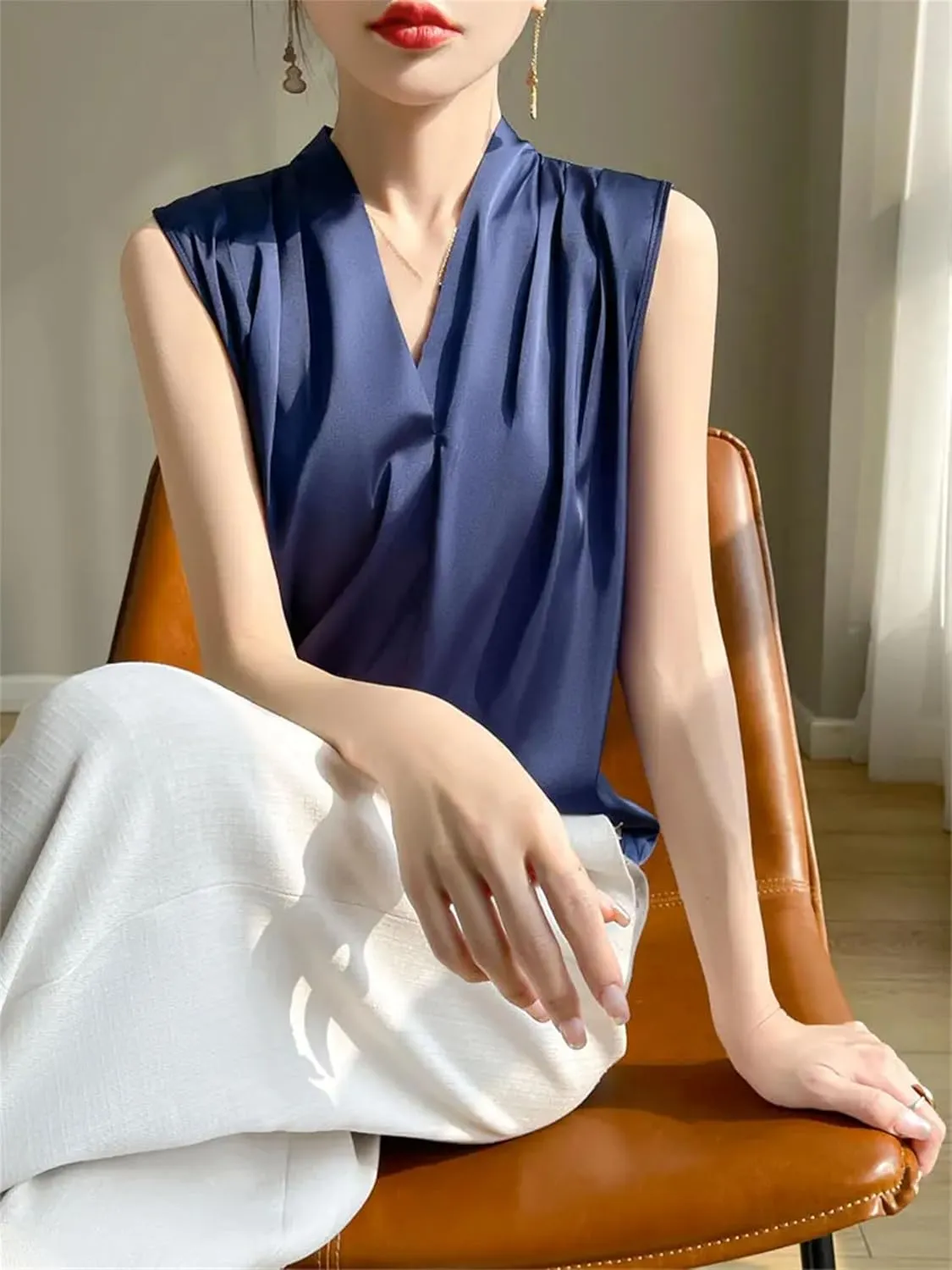 Women's Lightweight Satin Tank Top & Camisole Summer Breathable V-Neck Sleeveless Vest Casual Smooth Model Silky Work Blouse