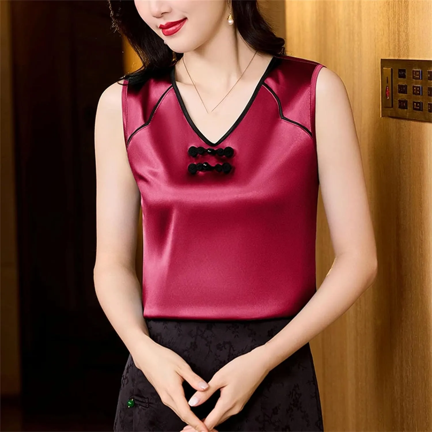 Women's Silk Satin V-Neck Tank Top Camisole Summer Sleeveless Loose Fit Patchwork Vest Breathable Mother's Day Lounge Wear